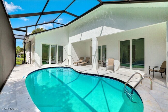 property at 2515 Royal Palm Ct