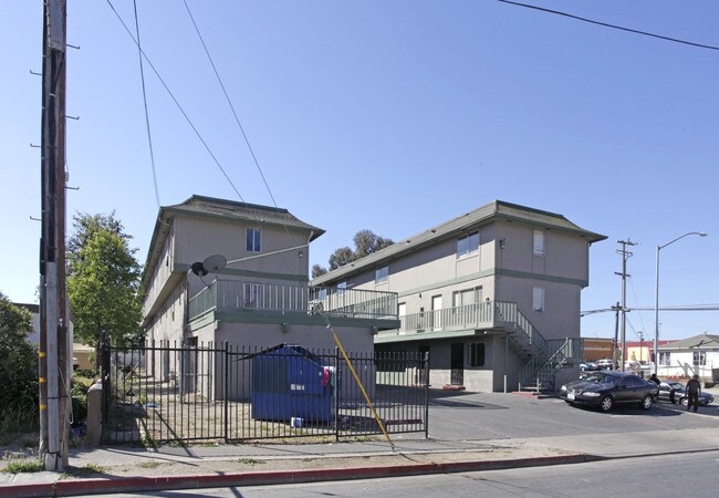 943 Garner Ave in Salinas, CA - Building Photo - Building Photo