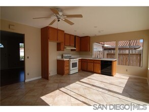 10282 Kamwood Pl in San Diego, CA - Building Photo - Building Photo