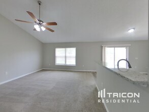 2232 Nettlebrook St N in Jacksonville, FL - Foto de edificio - Building Photo
