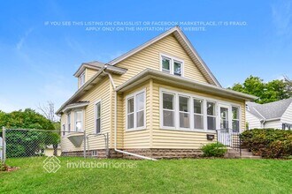 3962 Van Buren St NE in Minneapolis, MN - Foto de edificio - Building Photo