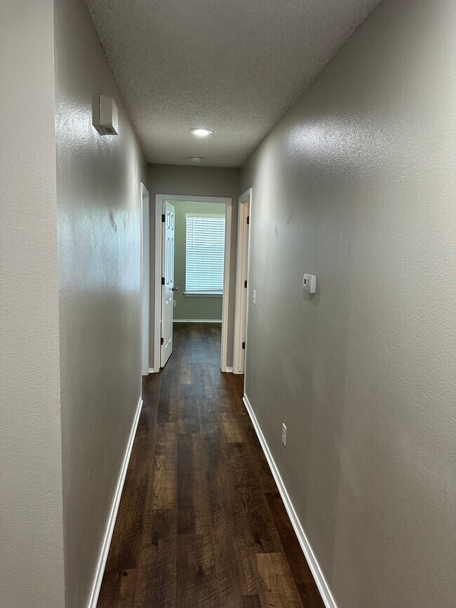 1340 Fredonia St in Springdale, AR - Building Photo - Building Photo