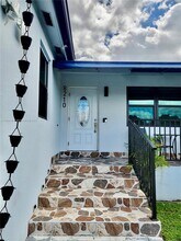 8210 SW 29th St in Miami, FL - Building Photo - Building Photo