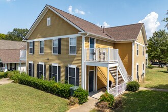 College Park Family II in Memphis, TN - Building Photo - Primary Photo