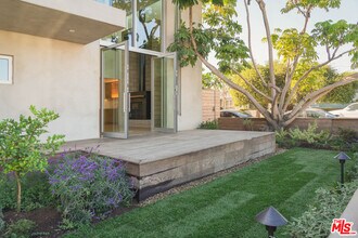 2801 Sanborn Ave in Los Angeles, CA - Building Photo - Building Photo