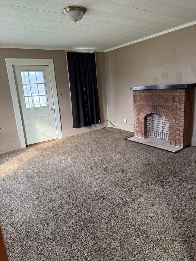 811 3rd St, Unit House in New Martinsville, WV - Building Photo - Building Photo