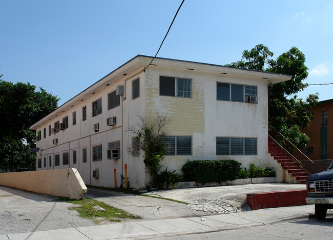 421 SW 6th St in Miami, FL - Building Photo - Building Photo