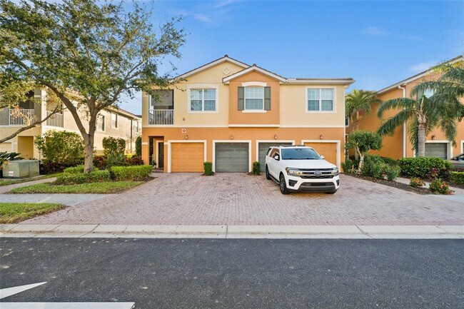 7798 Moonstone Dr-Unit -6-101 in Sarasota, FL - Building Photo - Building Photo