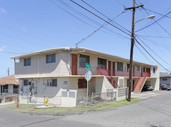 1618 Aupuni St