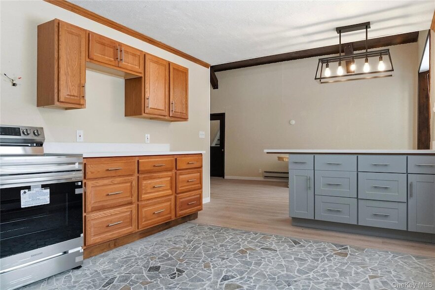 378 Broadway, Unit 5 in Ulster Park, NY - Building Photo