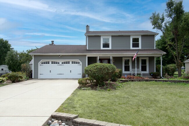 24243 Graver Ln in Naperville, IL - Building Photo - Building Photo
