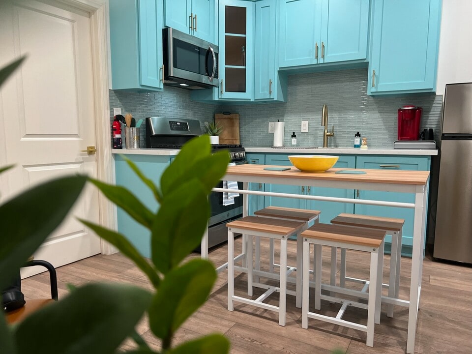 1990 Lemon Ave in Long Beach, CA - Building Photo