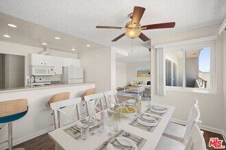 18002 Coastline Dr in Malibu, CA - Building Photo - Building Photo