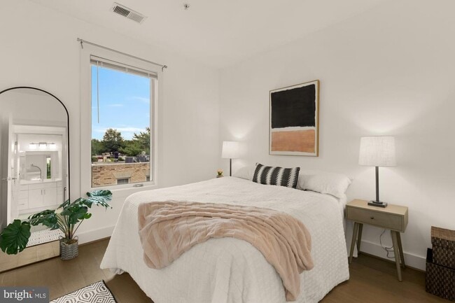 1500 Pennsylvania Ave. SE in Washington, DC - Building Photo - Building Photo