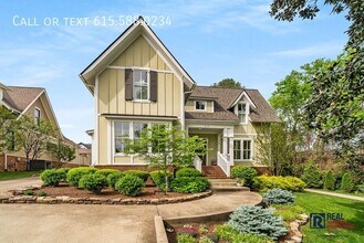 412 Boyd Mill Ave in Franklin, TN - Building Photo - Building Photo