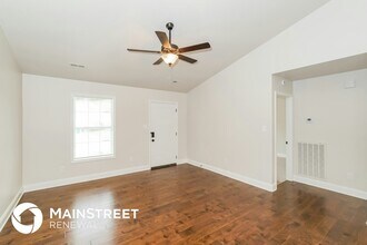 3325 Townsend Pk Ln in Powell, TN - Building Photo - Building Photo