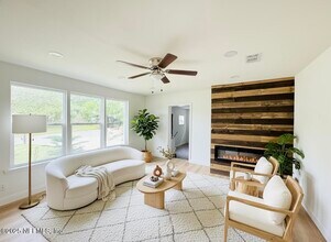 1836 Agave Cir S in Jacksonville, FL - Building Photo - Building Photo