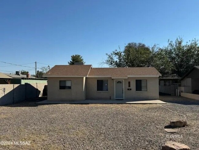 property at 3929 W 2nd St