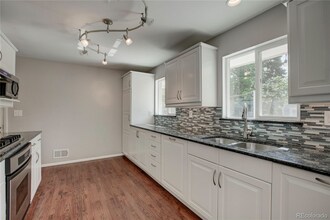 6671 S Logan St in Centennial, CO - Building Photo - Building Photo