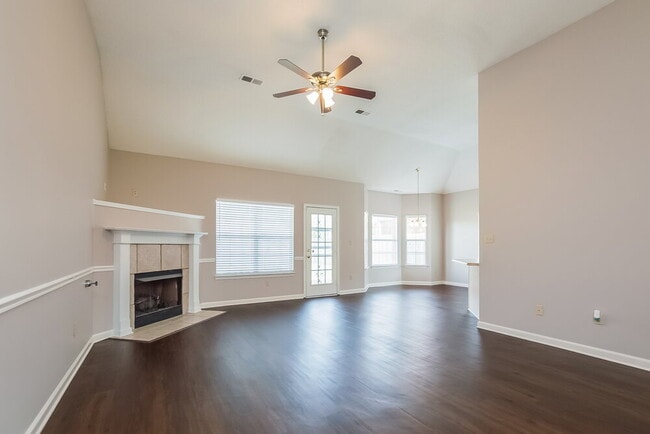8935 Sweet Flag Loop in Southaven, MS - Building Photo - Building Photo