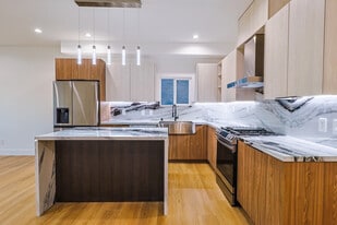 4848 W 17th St in Los Angeles, CA - Building Photo