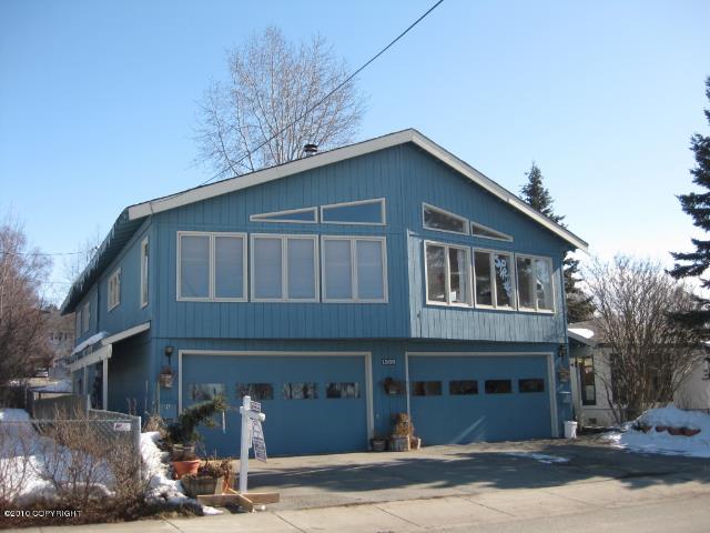 1335 Inlet Pl in Anchorage, AK - Building Photo