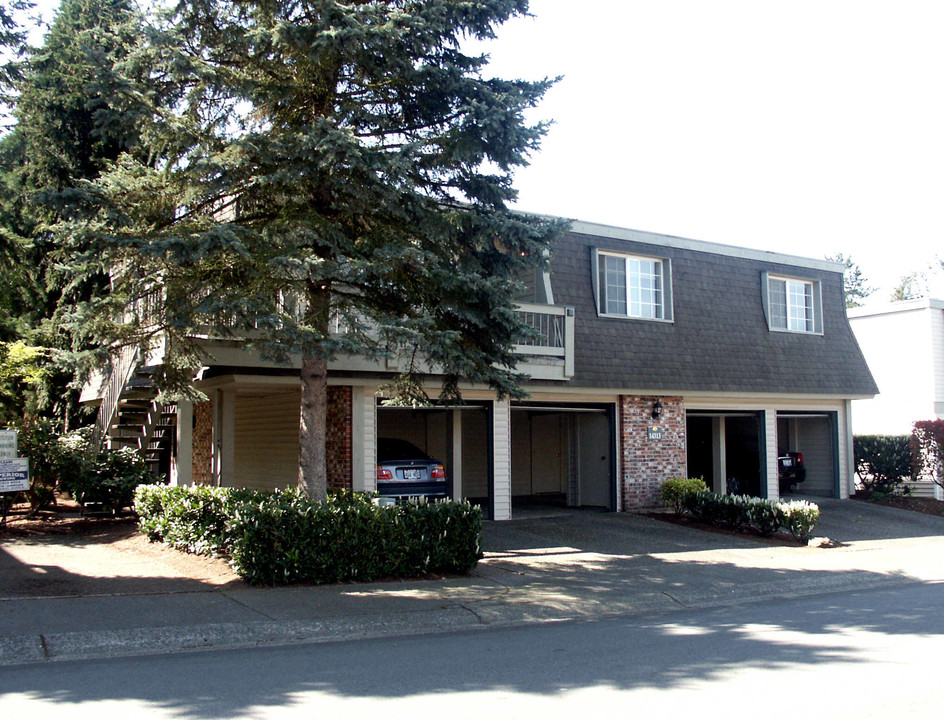 Stoneridge in Bellevue, WA - Foto de edificio