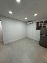 4711 SW 27th St in West Park, FL - Building Photo - Building Photo