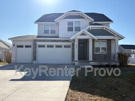 2247 Silver Leaf Dr in Mapleton, UT - Building Photo