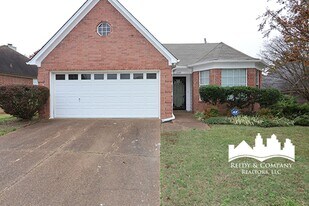 2189 Rocky Stream Dr in Memphis, TN - Building Photo