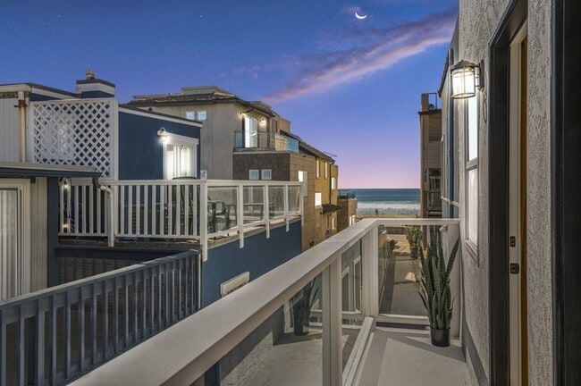 718 Queenstown Ct in San Diego, CA - Building Photo - Building Photo