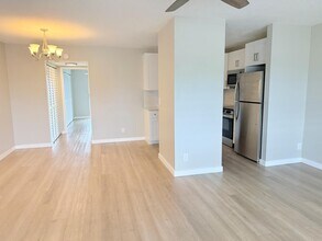 328 Andover M in West Palm Beach, FL - Building Photo - Building Photo