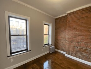 438 W 52nd St in New York, NY - Building Photo - Building Photo
