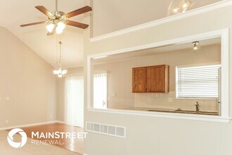 17320 S Ingrid St in Gardner, KS - Building Photo - Building Photo