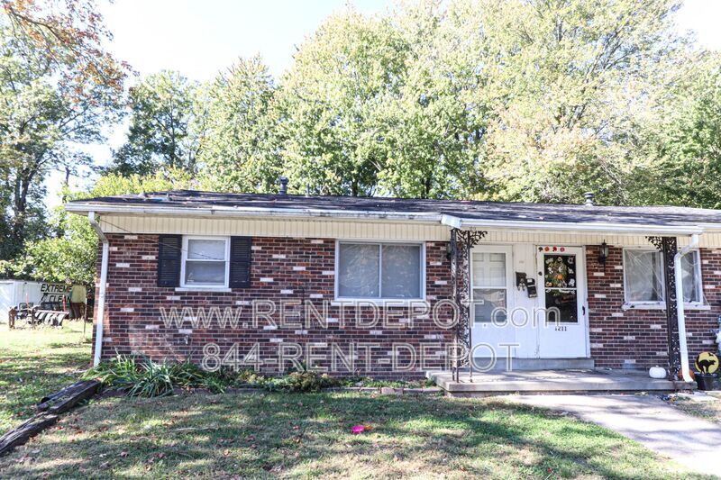 1213 S Lombard Ave in Evansville, IN - Building Photo