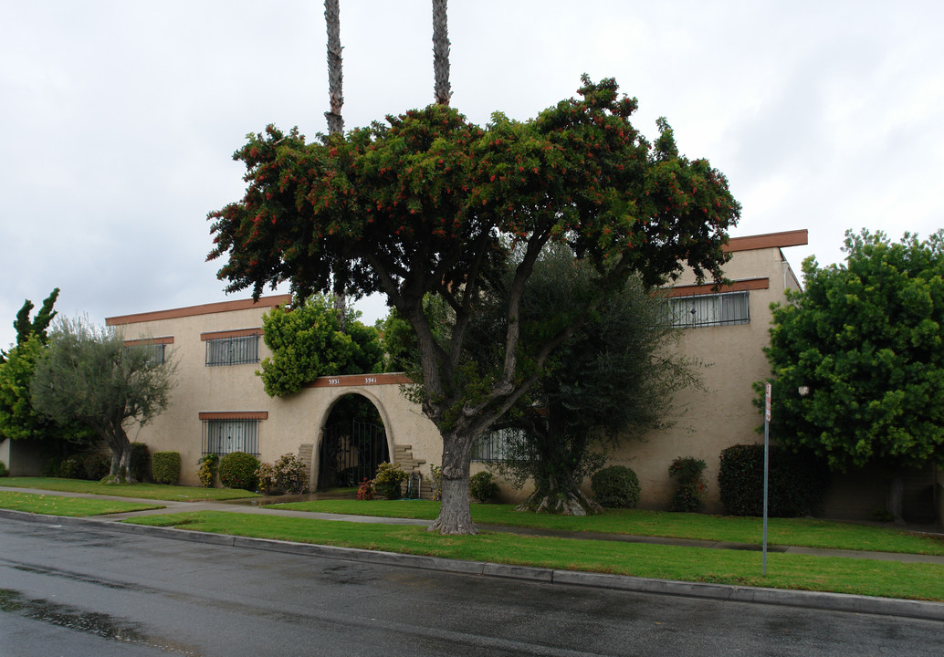 3931-3941 Green Ave in Los Alamitos, CA - Building Photo