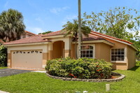 3049 NW 72nd Ave in Margate, FL - Foto de edificio - Building Photo