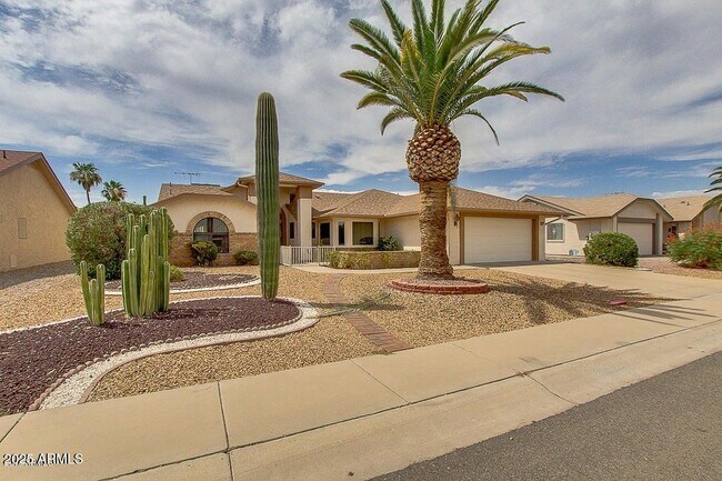 property at 13820 W Oak Glen Dr