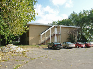 3330 Pierce St in Gary, IN - Foto de edificio - Building Photo