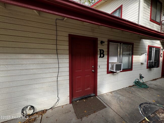 719 Bird St in Prescott, AZ - Building Photo - Building Photo