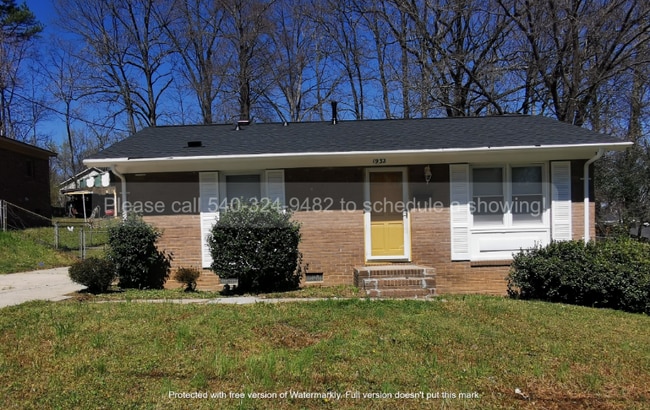 property at 1932 Holly St