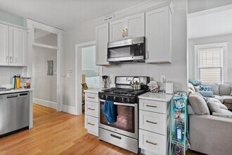 247 L St-Unit -3 Half Fee in Boston, MA - Building Photo - Building Photo