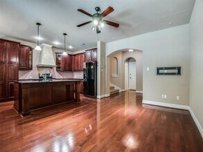 932 Brook Forest Ln in Euless, TX - Building Photo - Building Photo