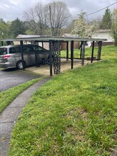 713 S Cedar St in Lincolnton, NC - Building Photo - Building Photo
