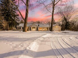 25330 Brookview St in Farmington Hills, MI - Building Photo