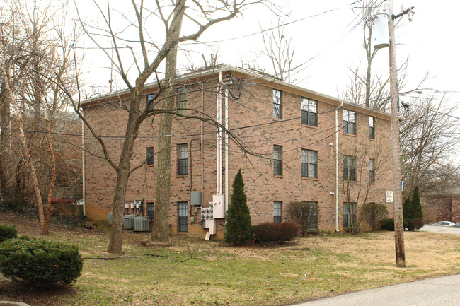 2710 Chickasaw Ave in Louisville, KY - Building Photo - Building Photo