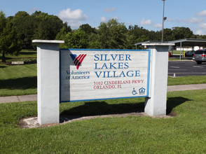 Silver Lakes Village in Orlando, FL - Building Photo - Building Photo