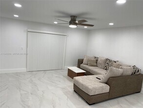 22615 SW 66th Ave in Boca Raton, FL - Building Photo - Building Photo