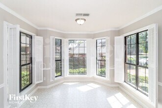 8410 Walnut Tree Dr in Memphis, TN - Building Photo - Building Photo