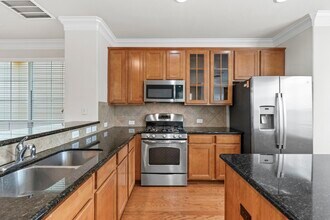 3334 Clearview Villa Way in Houston, TX - Building Photo - Building Photo